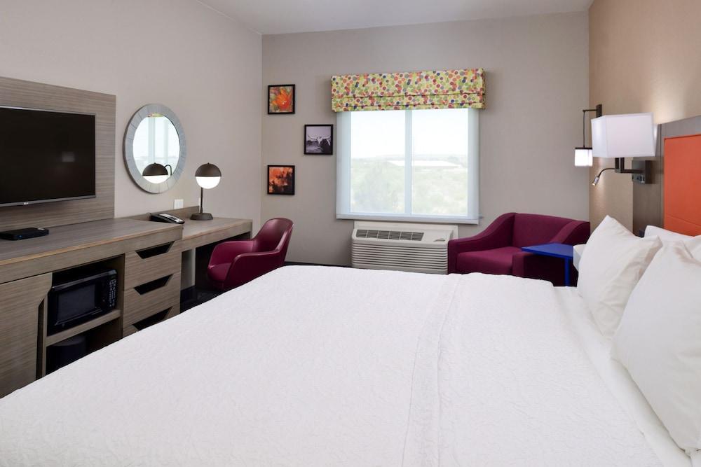 Hampton Inn Форт-Стоктон Экстерьер фото