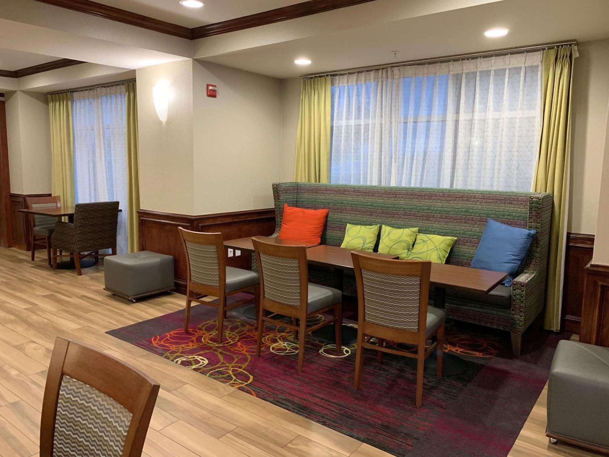 Hampton Inn Форт-Стоктон Экстерьер фото